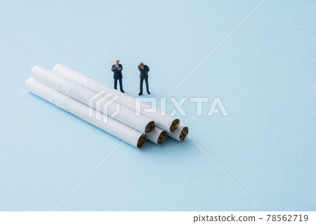 煙草和商人風格的微型玩偶 78562719