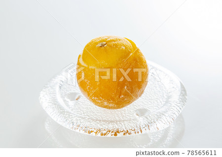Frozen orange 78565611