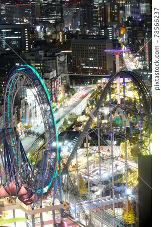 Amusement park at night 78566237