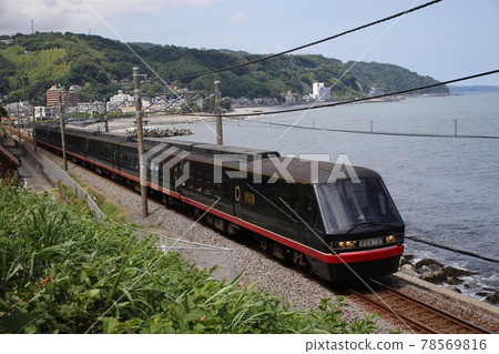 伊豆急2100系列黑船列車 78569816