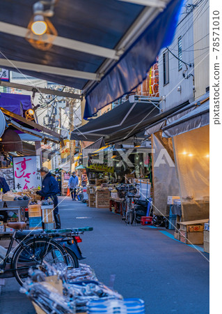 東京築地場外市場的城市景觀 78571010