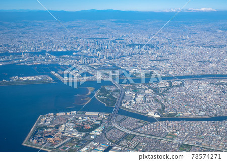 從東京上空的城市景觀 78574271