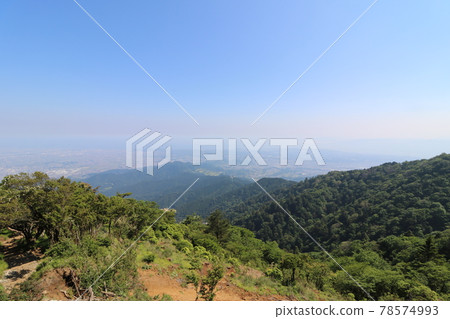 從神奈川縣丹澤市的小山山頂眺望 78574993