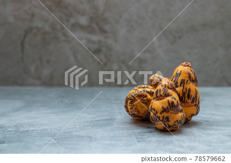 Oca, tuber used in Peruvian cuisine 78579662