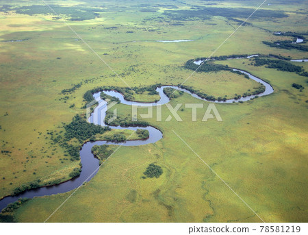 從空中看到的釧路川（北海道釧路町） 78581219