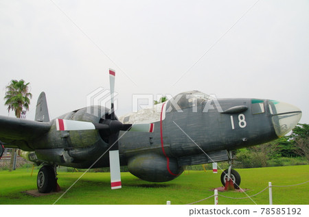 P2V-7“虎頭海鷹”海上自衛隊反潛巡邏機 78585192