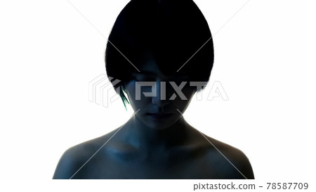 Female silhouette with closed eyes 78587709