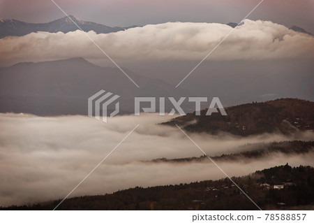 從明神山看山中湖的雲海和北山 78588857
