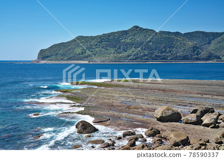 [Udo Senjojiki Strange Rock] Miyaura, Nichinan City, Miyazaki Prefecture 78590337