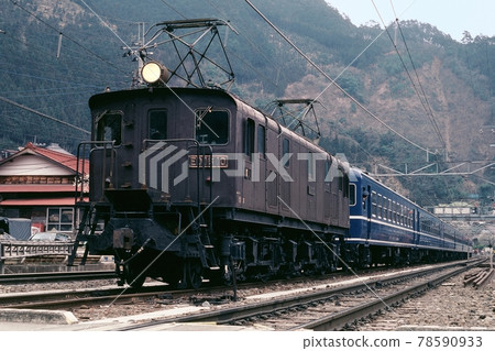 Railway JNR Ome Line Kori locomotive ED16 passenger car blue 12 series classic 78590933