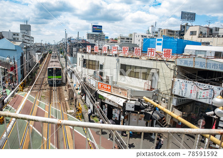 Scenery in front of Shimotakaido Station on the Keio Line * For editorial use (photographed on June 12, 2021) * Blur processing on the faces of passers-by 78591592