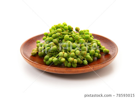 Sansho fruit 78593015