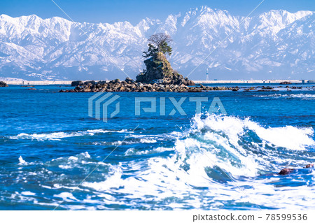 《富山縣》 冬季多雨的海岸,富山最美的地方 《富山縣》 冬季多雨的海岸,富山最美的地方 78599536