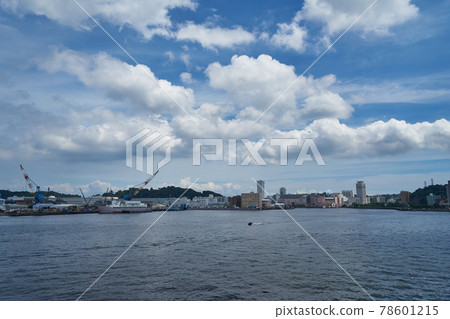 Kanagawa Prefecture Yokosuka Port and US Navy Ship Accommodation Ship 78601215