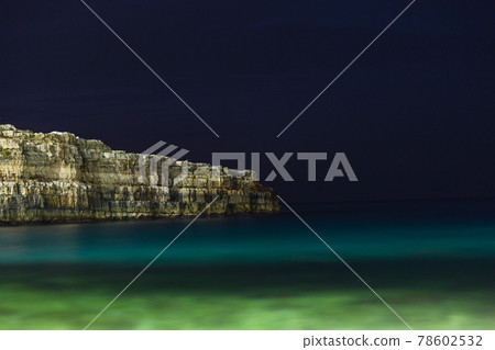 Cala Porto beach and cliffs at night, Polignano a Mare, Italy Cala Porto beach and cliffs at night, Polignano a Mare, Italy 78602532