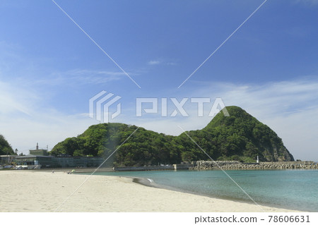 Nekozaki Peninsula under the blue sky Nekozaki Peninsula under the blue sky 78606631