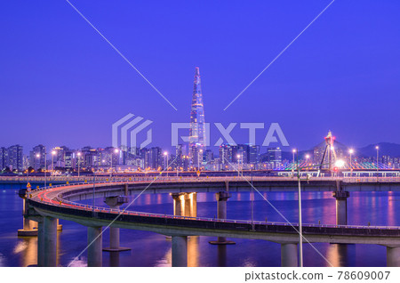 Seoul Han River Night View 78609007