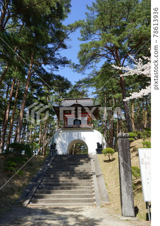 Spring Tono Fukusenji Sanmon Spring Tono Fukusenji Sanmon 78613936