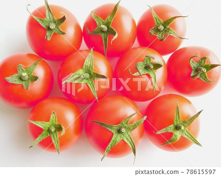 Tomato Tomato ripe tomato alignment, bird's-eye view Tomato Tomato ripe tomato alignment, bird's-eye view 78615597