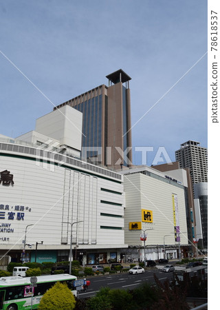 Three palaces Three palaces 78618537