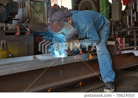 Scenery inside the ironworks 78624503