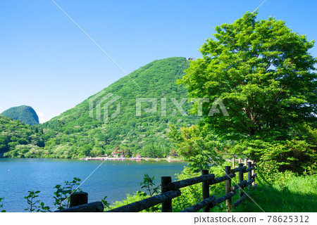 新鮮的綠色榛名山/榛名湖<群馬縣高崎市> 新鮮的綠色榛名山/榛名湖<群馬縣高崎市> 78625312