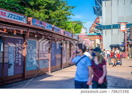 View of Tokyo cityscape of Japan, Sensoji Temple, "Dempoin Street" (Dempoin Street), etc. The back of the screen, Nakamise Street crosses 78625398