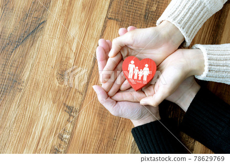 Image of protecting family ties and family Image of protecting family ties and family 78629769