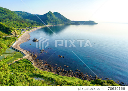 風景如畫的佐渡外海府海岸線 78630166