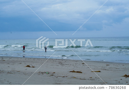 海釣者波浪沙灘 海釣者波浪沙灘 78630268
