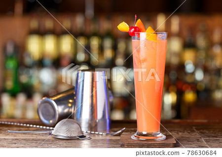cocktail shaker, bartender tools, a set of equipment 78630684
