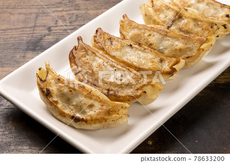 Pan-fried gyoza Pan-fried gyoza 78633200