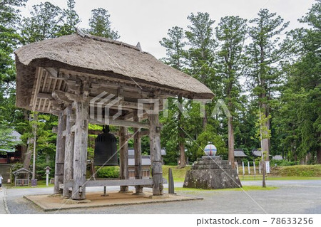 Dewasanzan Shrine in early summer Bell Tower and Ogane Tsuruoka City, Yamagata Prefecture Dewasanzan Shrine in early summer Bell Tower and Ogane Tsuruoka City, Yamagata Prefecture 78633256
