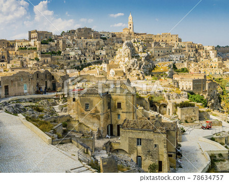Suggestive view of the ancient town of Matera and its cobblestone alleys, Basilicata region, southern Italy 78634757