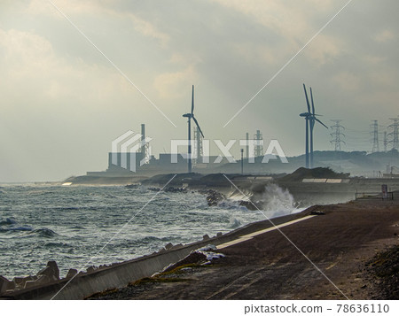 Along the Enshu Nada from Omaezaki to the Hamaoka Sand Dunes, Omaezaki Wind Farm and Hamaoka Nuclear Power Station Along the Enshu Nada from Omaezaki to the Hamaoka Sand Dunes, Omaezaki Wind Farm and Hamaoka Nuclear Power Station 78636110