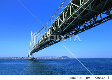 Akashi Kaikyo Bridge seen from Awaji Island 78636421