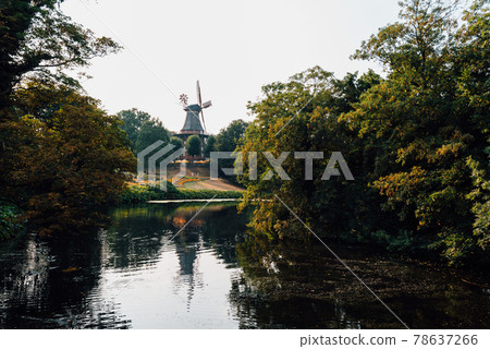Beautiful windmill park and lake in the city of Bremen 78637266