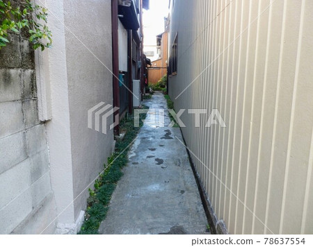 Alleyway Alleyway 78637554
