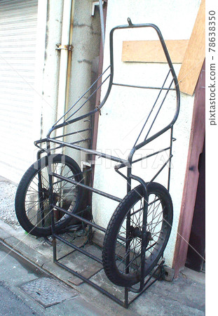 Old rear car 02 78638350