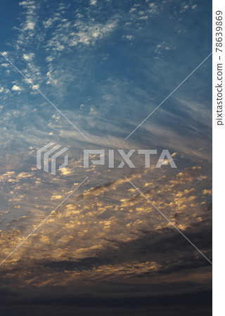 The magic of a shining world, clouds and the sun The magic of a shining world, clouds and the sun 78639869