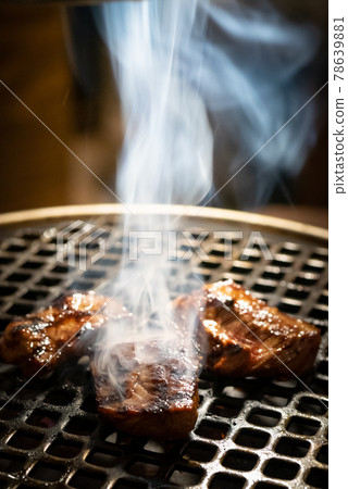 BBQ hormone 78639881