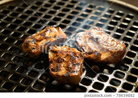 BBQ hormone 78639882