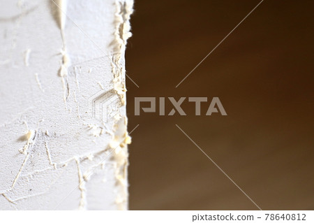 Living wallpaper: Cat's claw marks 78640812