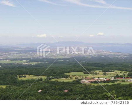 Lovers Sanctuary: View from Daisen Masumizu Plateau 78642526