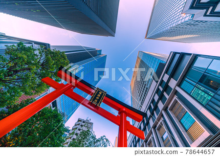 Tokyo cityscape of Japan, overlooking Nihonbashi Muromachi, the torii gate in the valley of the building, etc. 78644657