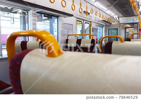 在火車上 在火車上 78646529