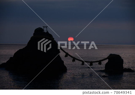鑽石富士山和母魚岩 鑽石富士山和母魚岩 78649341