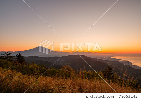 Mt. Fuji seen from Hamaishidake (dawn) 78653142