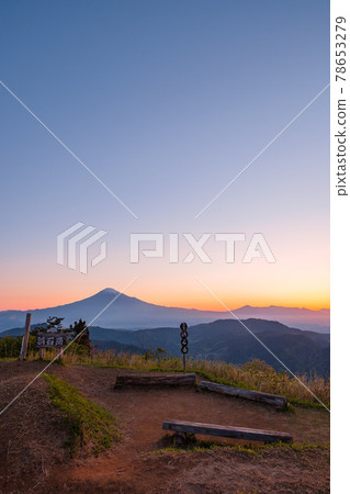從濱石岳(黎明)看到的富士山 從濱石岳(黎明)看到的富士山 78653279
