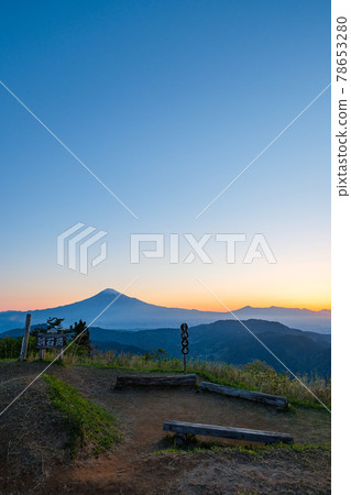 從濱石岳(黎明)看到的富士山 從濱石岳(黎明)看到的富士山 78653280